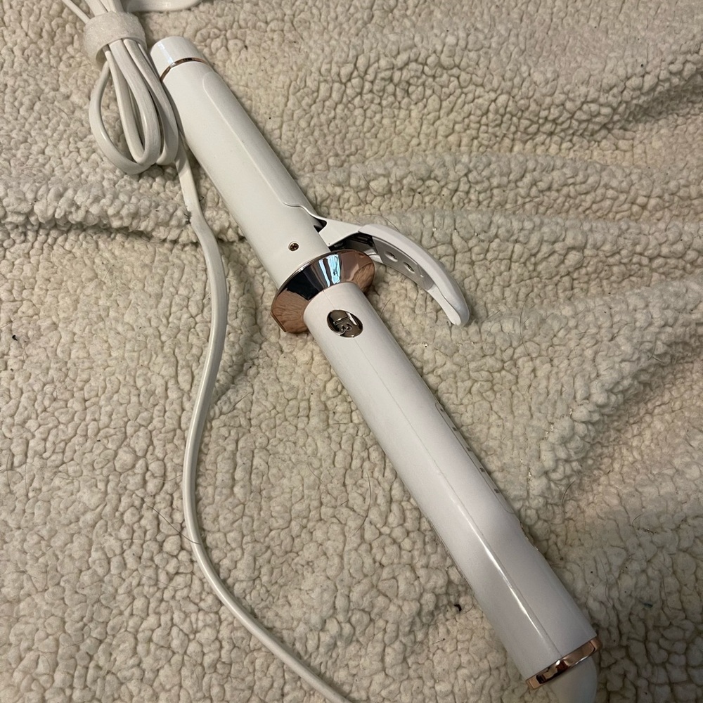 T3 1.25 single pass curling iron